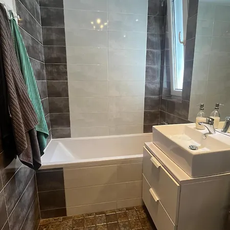 Apartament Reseda *