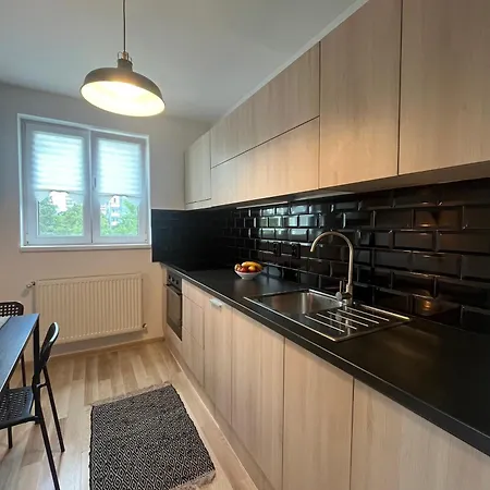Reseda Apartment